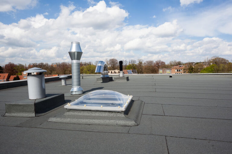 Flat Roof Vs. Tile Roof: Which Is Better?