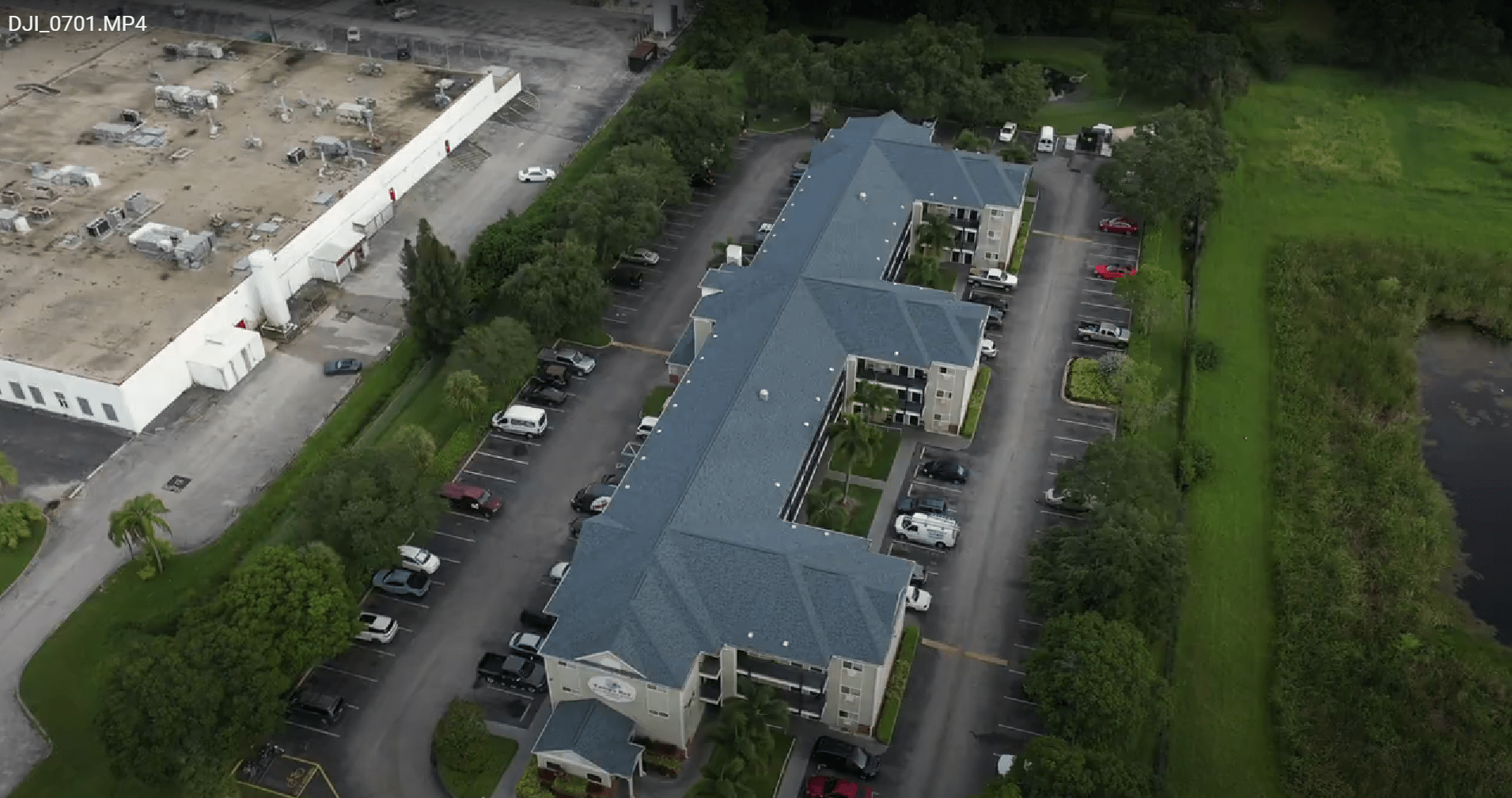 SB Pro Roofing’s Expertise in Large-Scale Commercial Projects: Tampa Bay Extended Stay Hotel